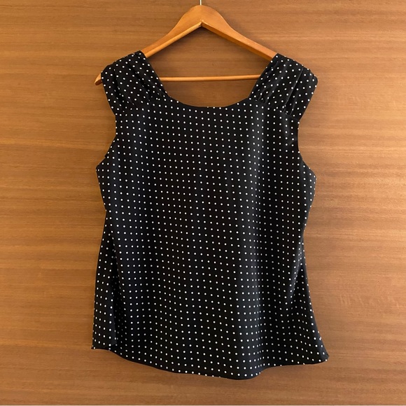 REITMAN’S polka dot X-Large Black and White flowy sleeveless shirt. - Picture 3 of 6